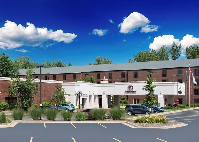 Doubletree By Hilton Hotel Grand Rapids Airport